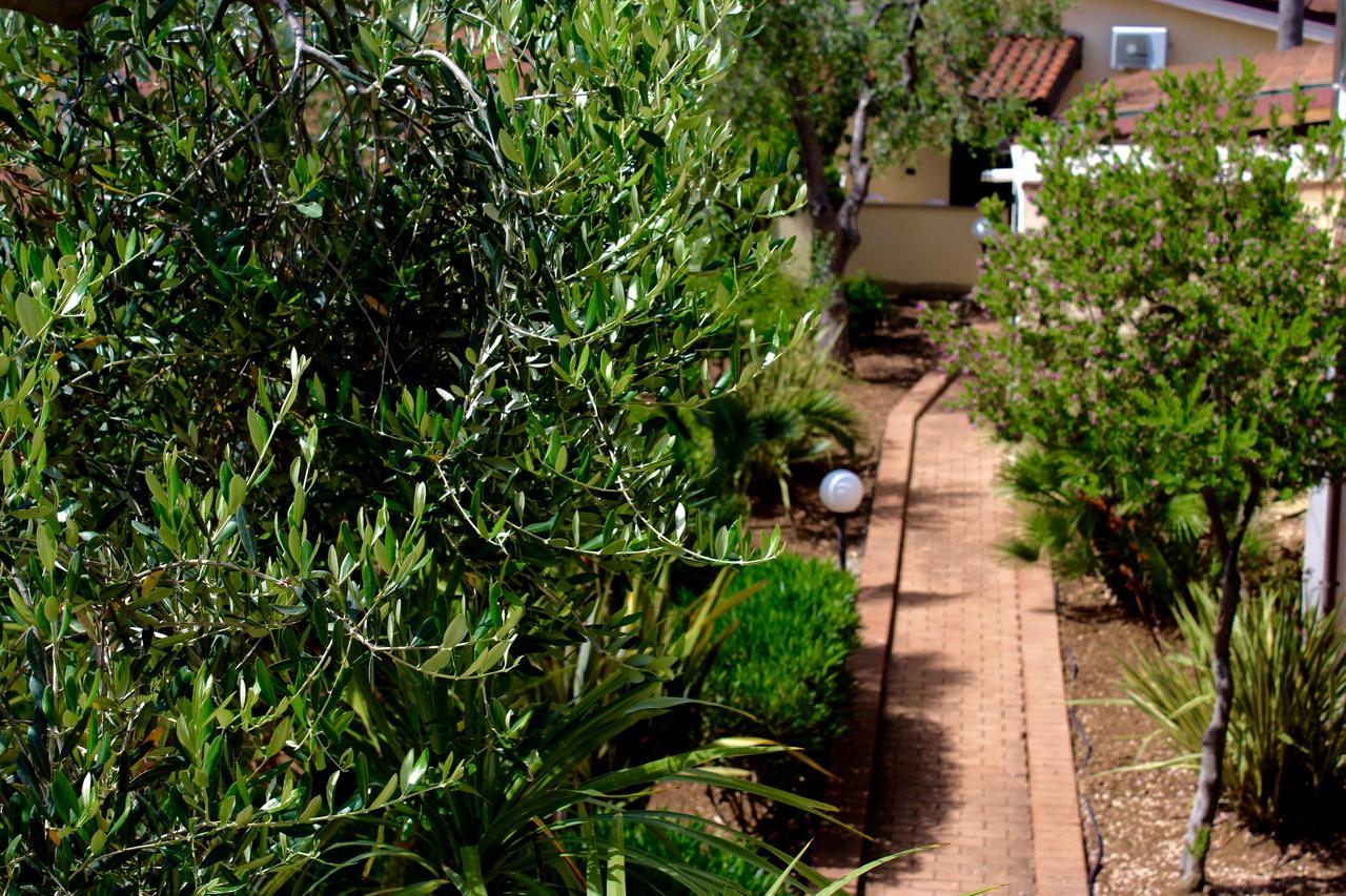 Villaggio Turistico Defensola Vieste Exterior foto