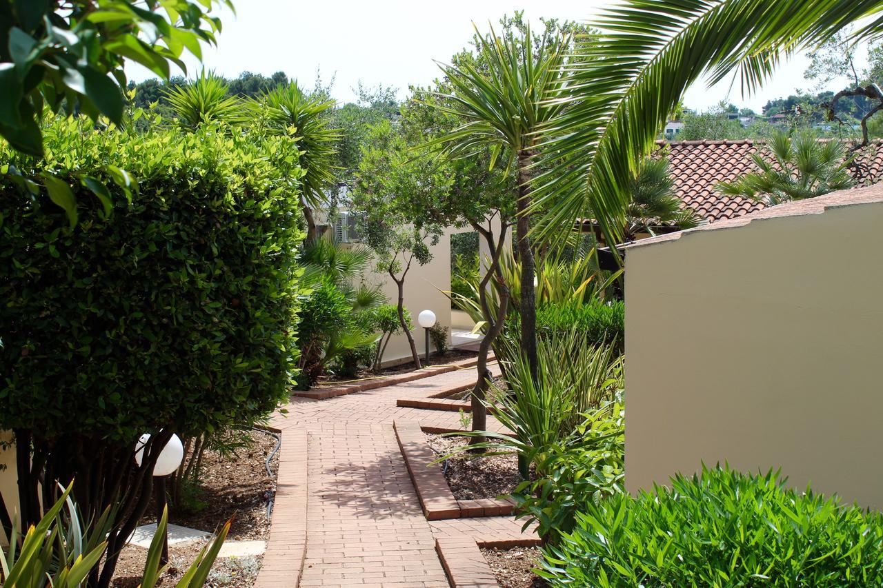 Villaggio Turistico Defensola Vieste Exterior foto